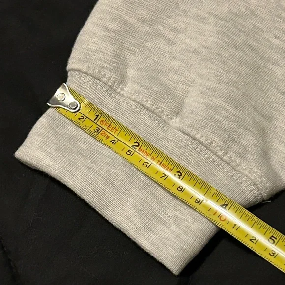 Bedford Fall NY Sweatshirt M snug NWOT It’s A Wonderful Life Christmas film - Picture 11 of 12